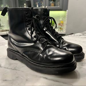 Dr. Martins 1460 Mono Black Smooth Boots